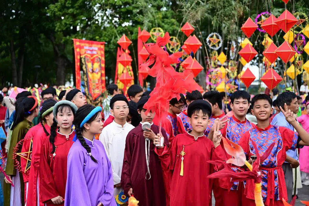 Các em nhỏ tham gia hoạt động Trung thu
